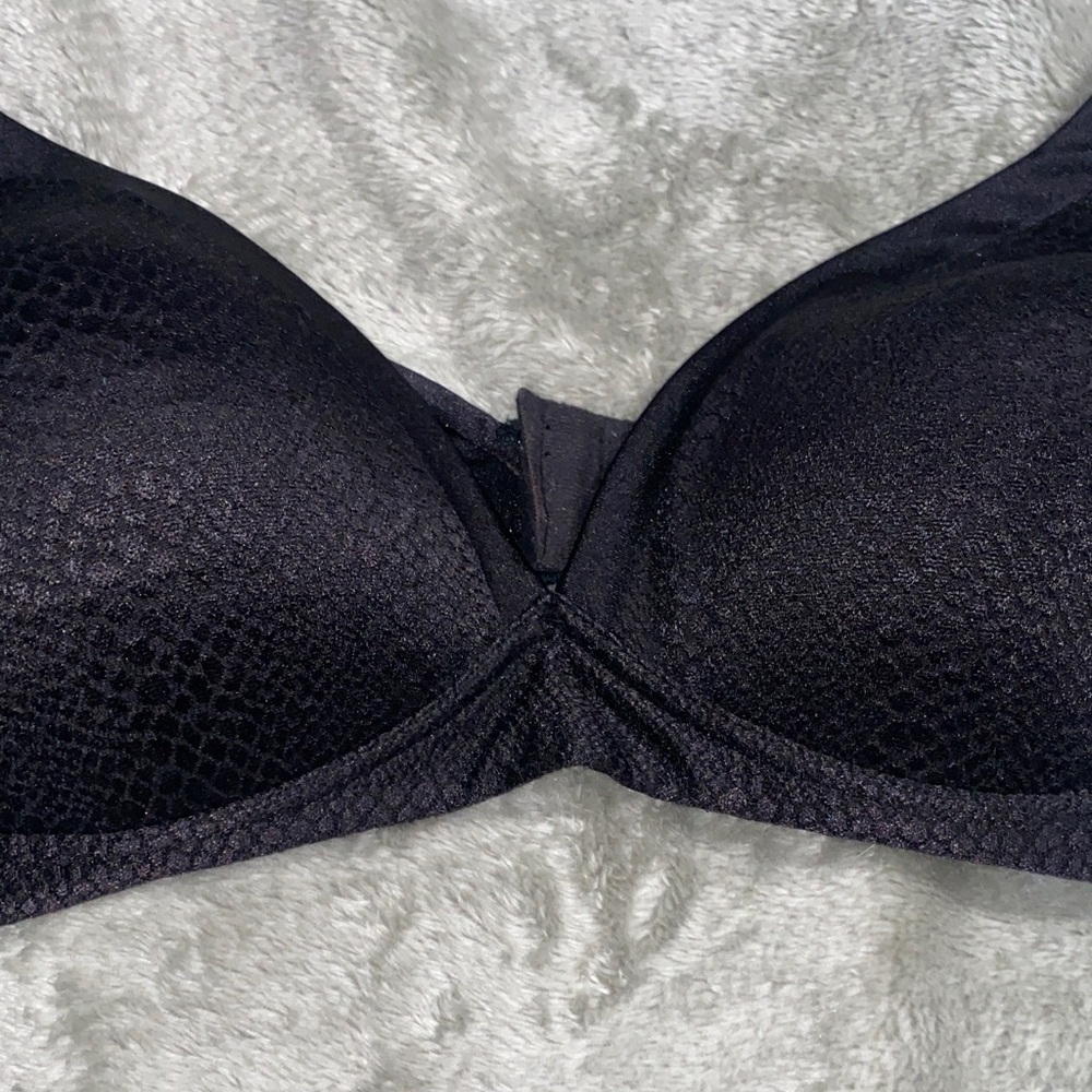 Warner's Black Textured Women's 38B Bra - Picture 5 of 5